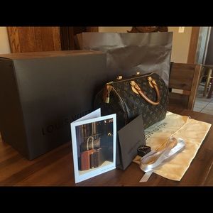 FIRST TO SEE!✨Louis Vuitton speedy 30!